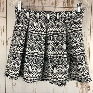 Aeropostale Skater Skirt, Size Medium.  In new condition!